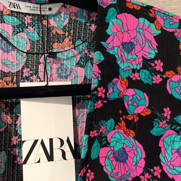 ZARA  FLORAL PRINT DRAPED DRESS PINK | 4437/326 M - Picture 7 of 7